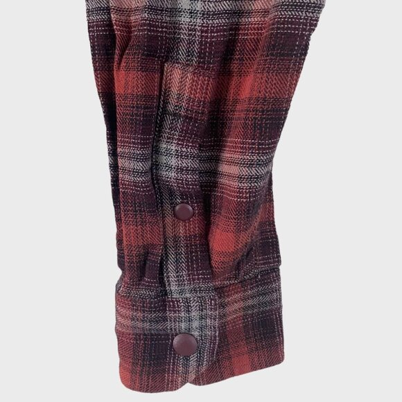 Under Armour Tradesman Flex Flannel Shirt Men's Medium Red Plaid Snap Button-Up - Picture 8 of 13